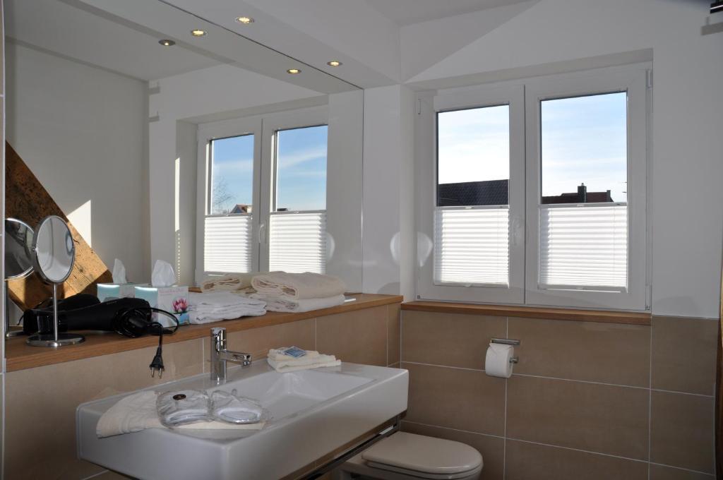 Hotel Hagnauer Seeperle Habitación foto